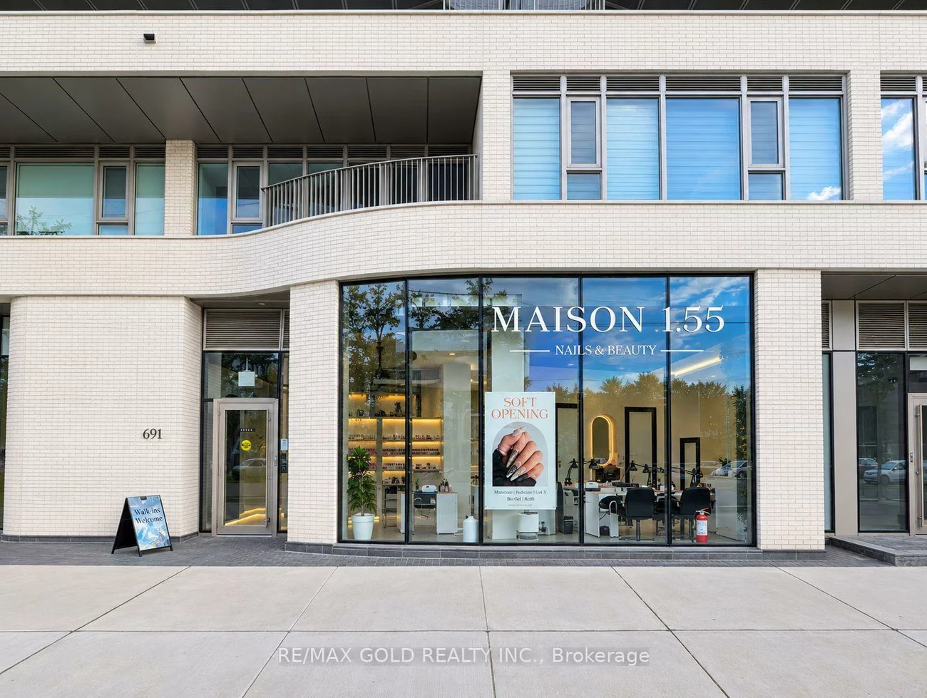 691, The Queensway, Stonegate-Queensway, Toronto