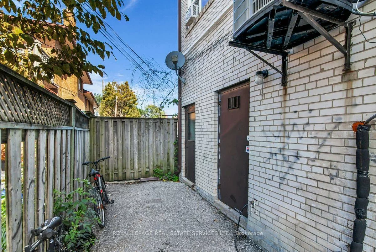 604, Marlee, Yorkdale-Glen Park, Toronto