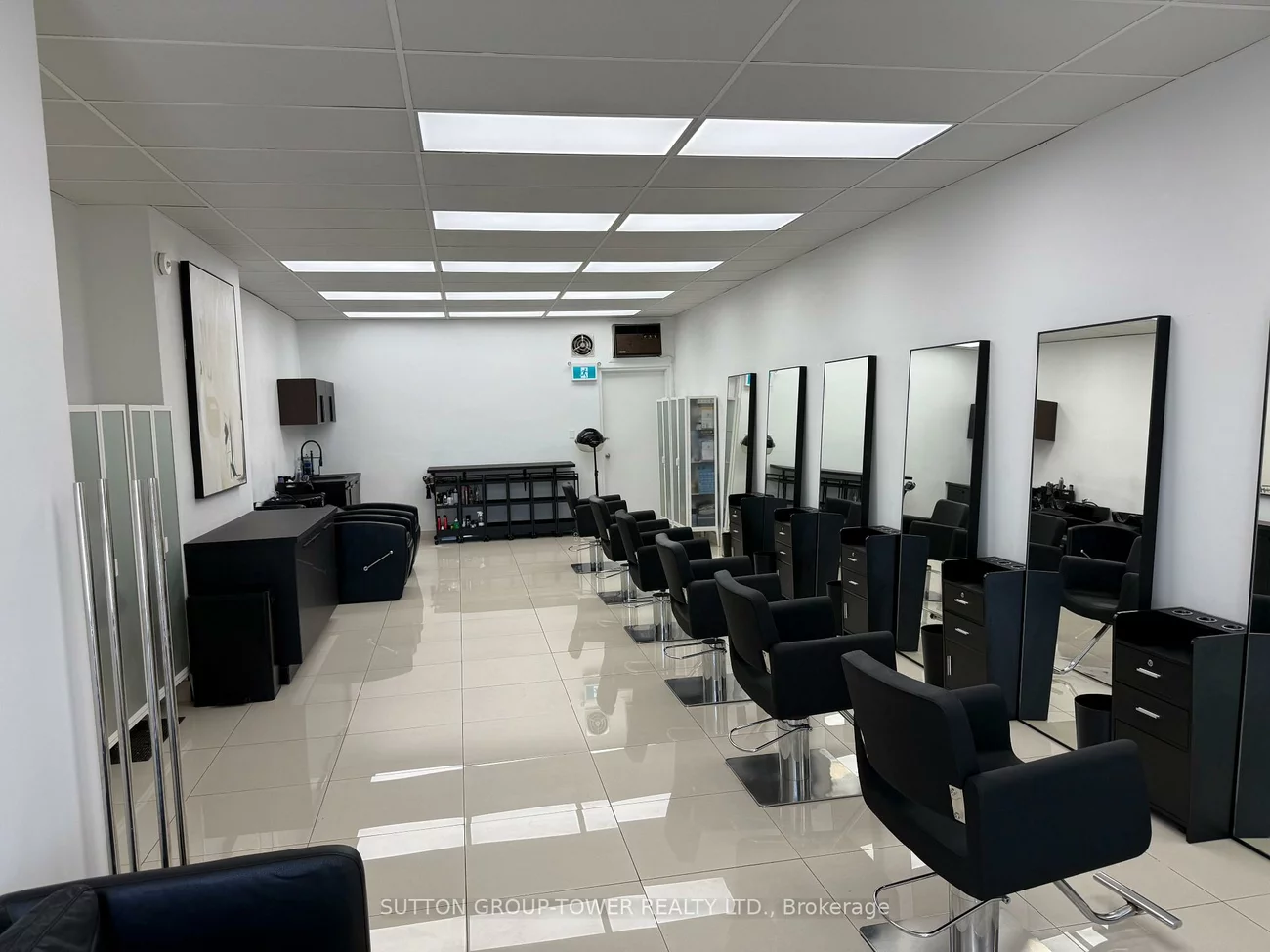 684, Wilson, Downsview-Roding-CFB, Toronto