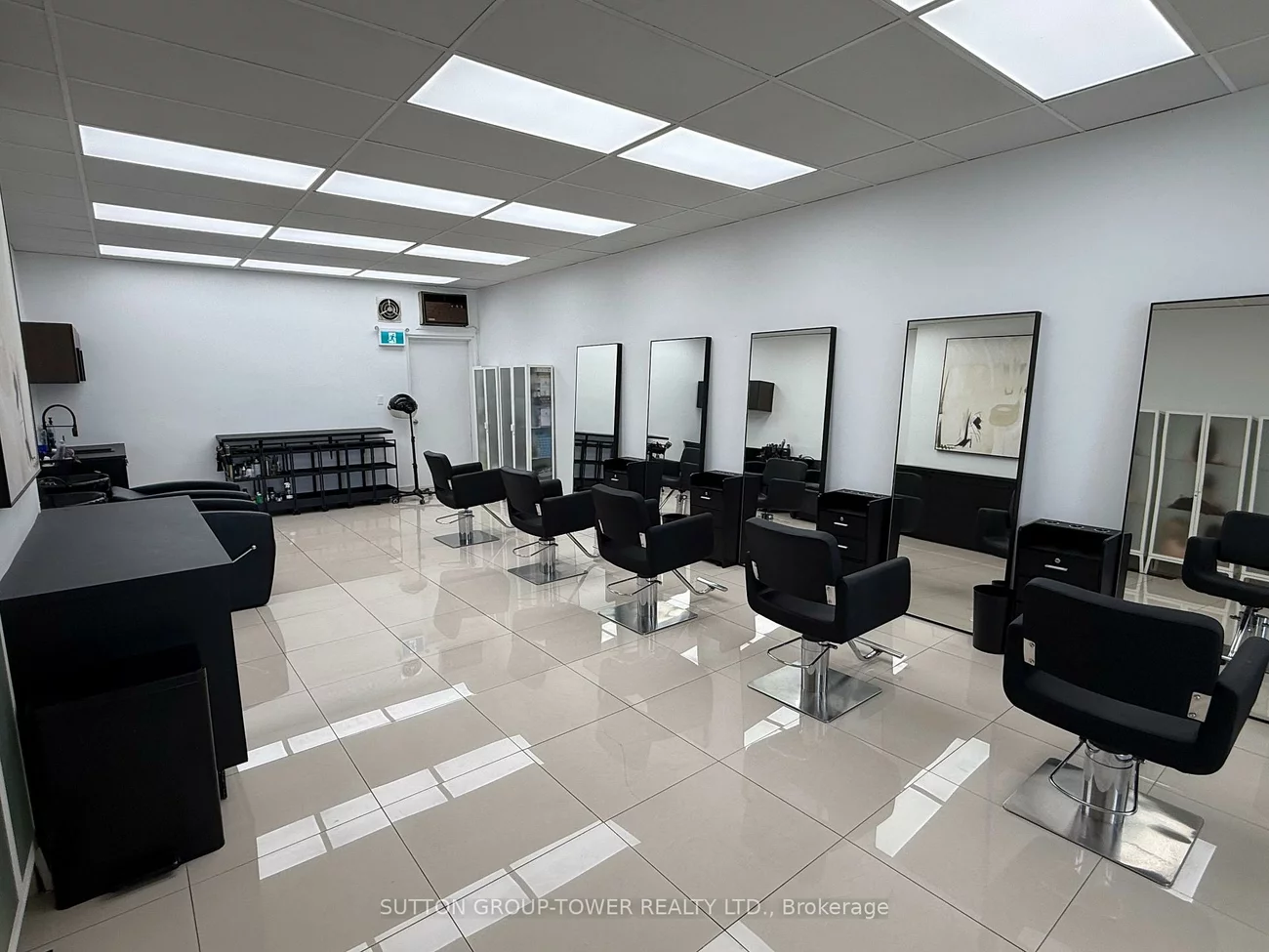 684, Wilson, Downsview-Roding-CFB, Toronto