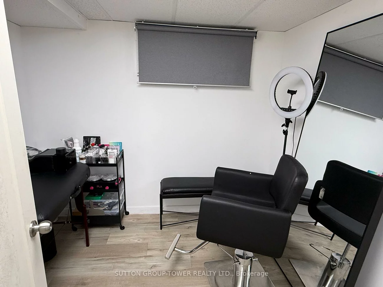 684, Wilson, Downsview-Roding-CFB, Toronto