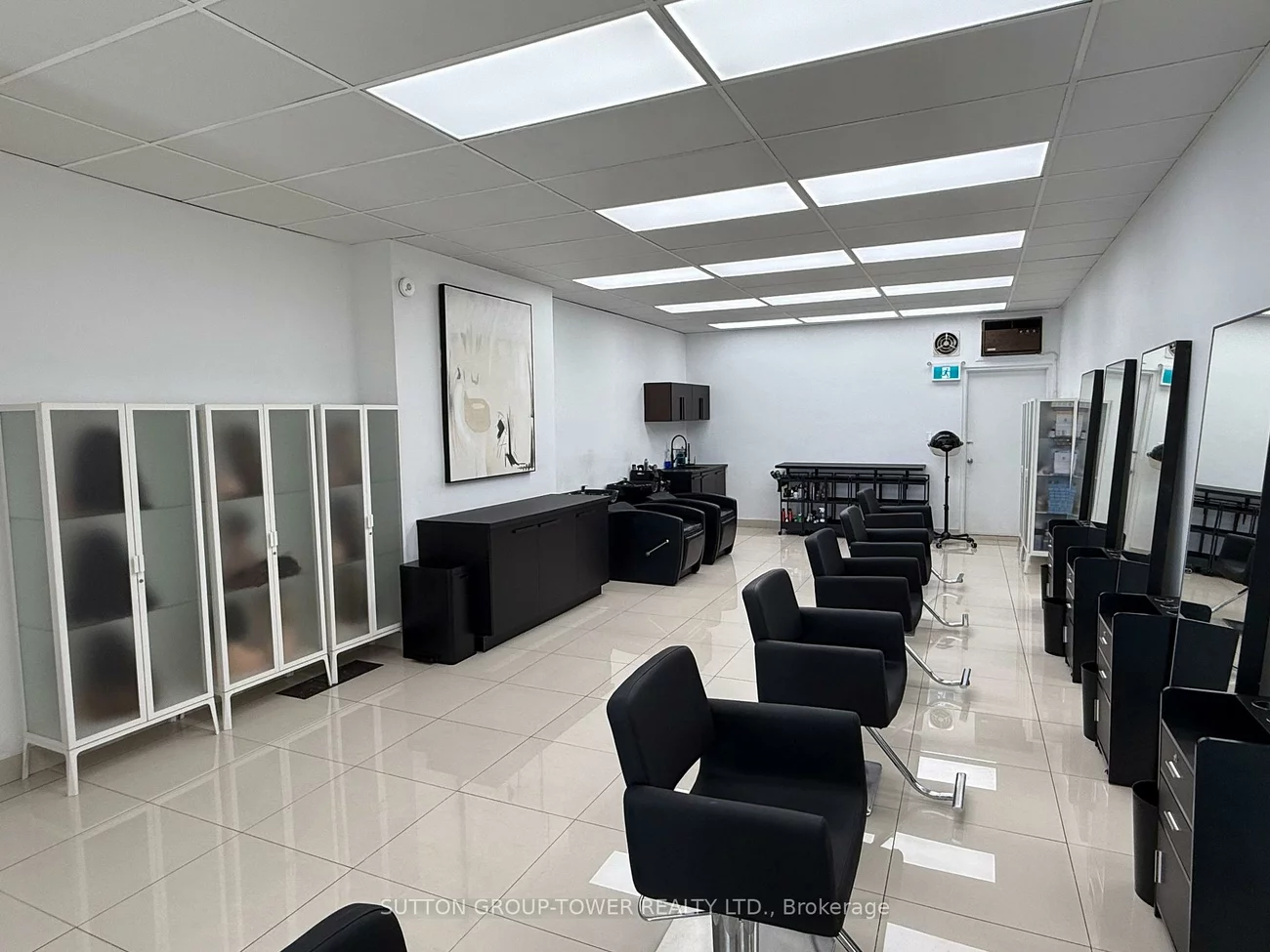 684, Wilson, Downsview-Roding-CFB, Toronto