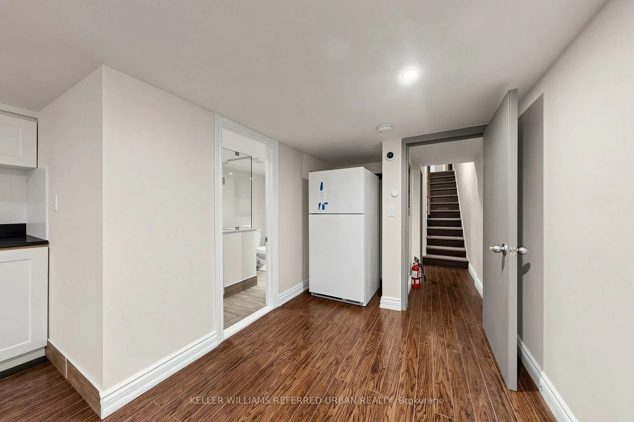 1218, Bloor, Dovercourt-Wallace Emerson-Junction, Toronto