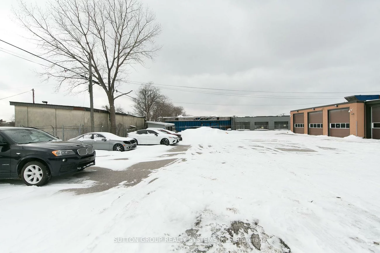 25, Milford, Brookhaven-Amesbury, Toronto