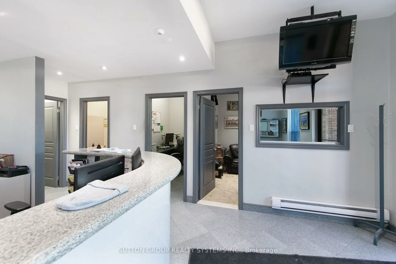 29, Milford, Brookhaven-Amesbury, Toronto