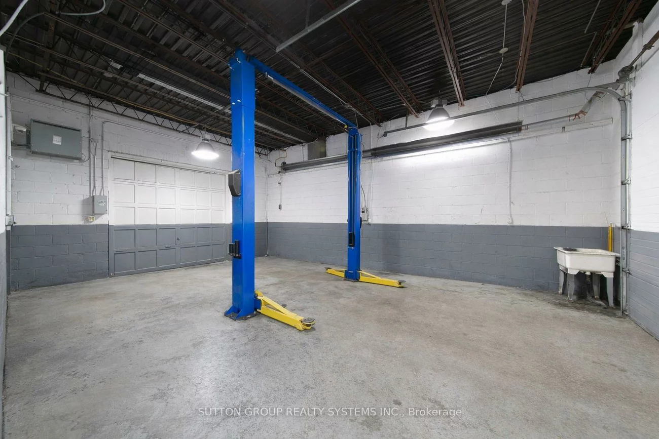 29, Milford, Brookhaven-Amesbury, Toronto