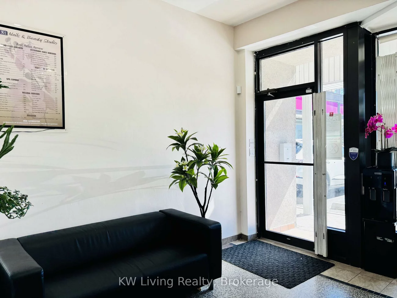 422, Wilson, Downsview-Roding-CFB, Toronto