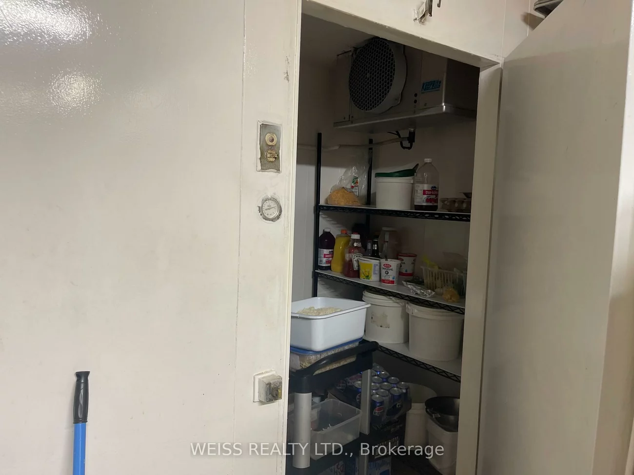 59, Four Winds, York University Heights, Toronto