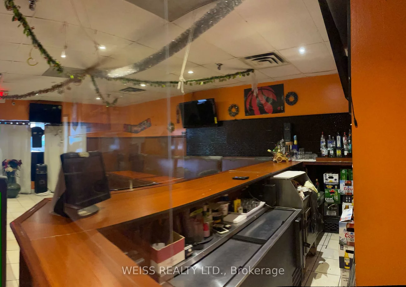 59, Four Winds, York University Heights, Toronto