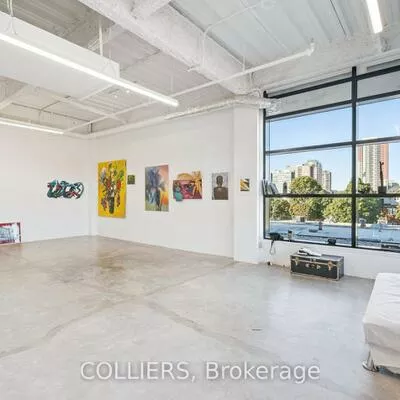 Commercial for sale, 300, Geary, Dovercourt-Wallace Emerson-Junction, Toronto