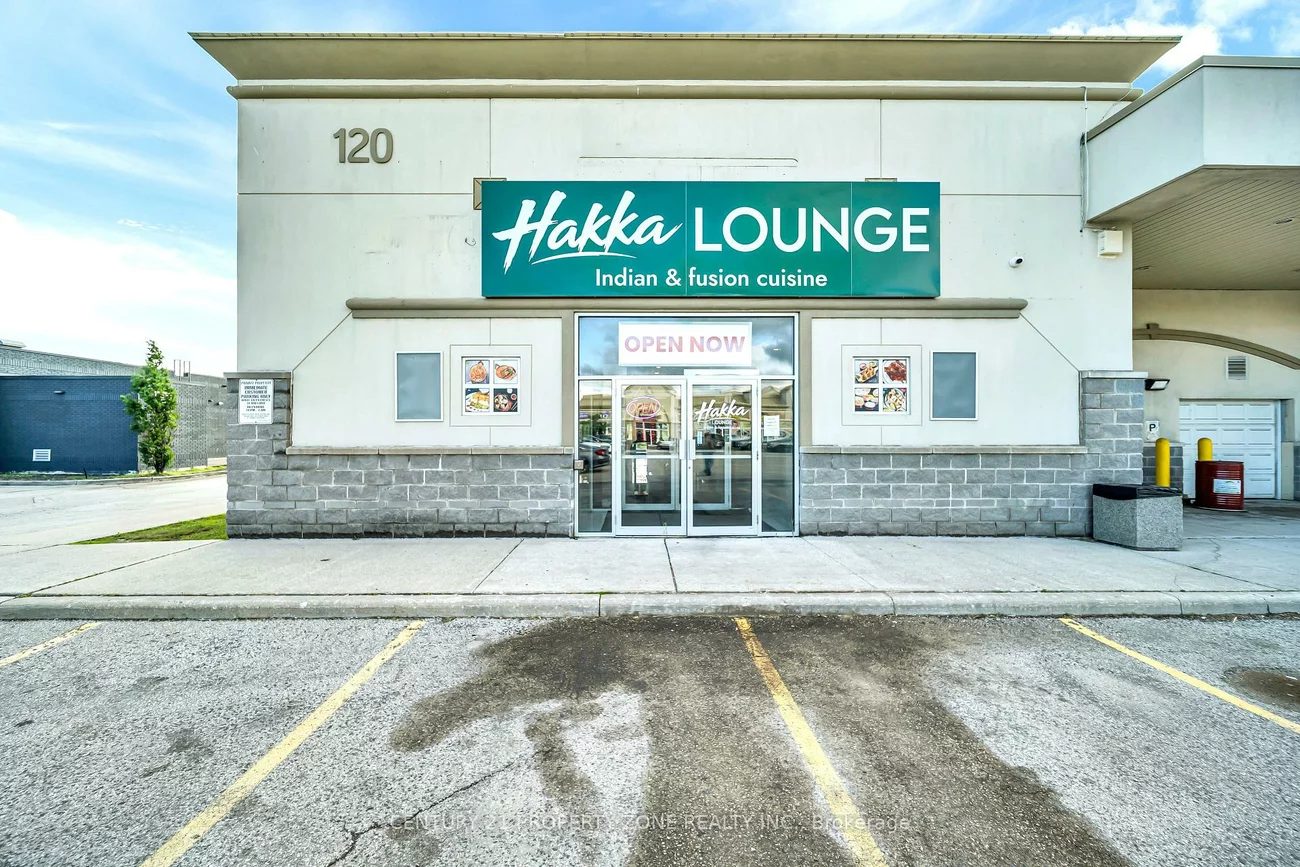 120, Queen Plate, West Humber-Clairville, Toronto
