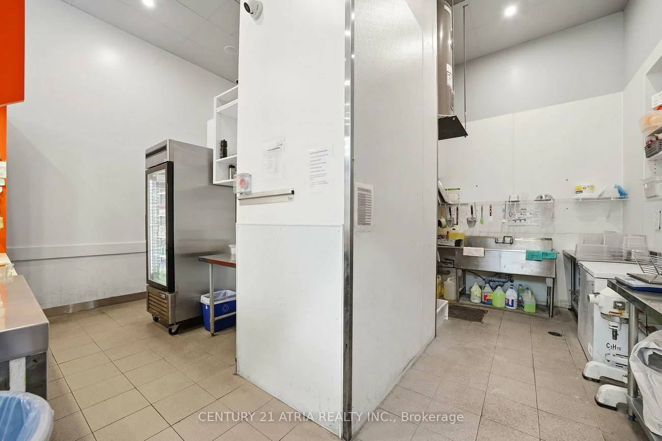 90, Weston, Junction Area, Toronto