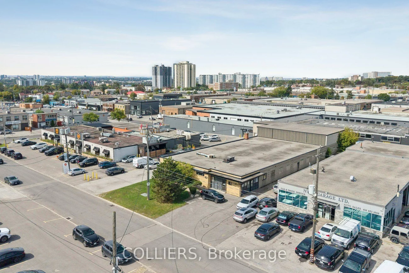 62, Densley, Brookhaven-Amesbury, Toronto