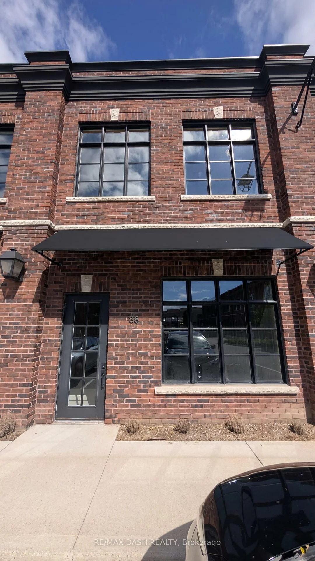 74, Jutland, Islington-City Centre West, Toronto