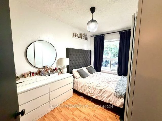 1193, St Clair, Corso Italia-Davenport, Toronto