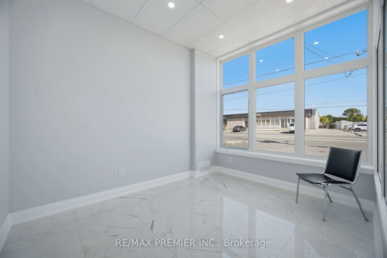 34, Rivalda, Humbermede, Toronto