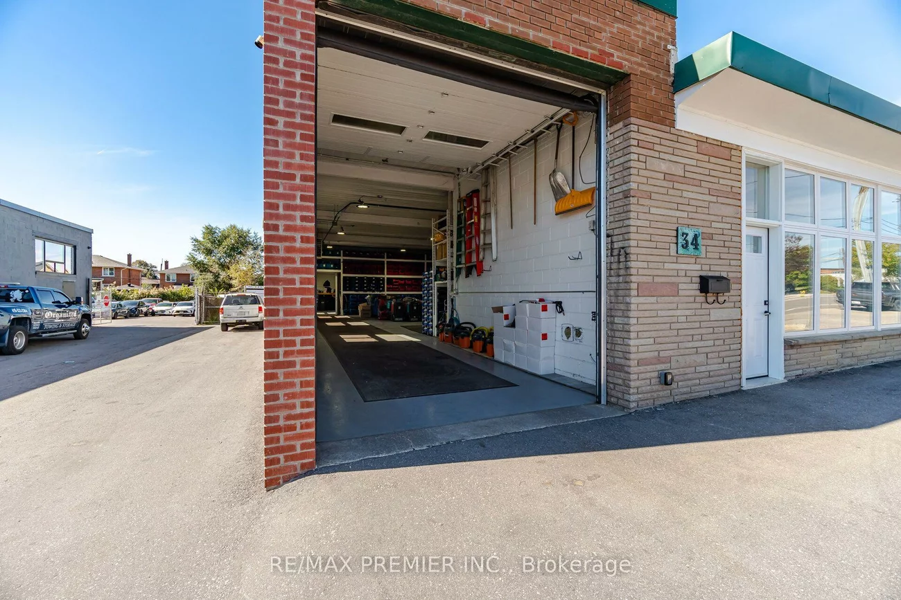 34, Rivalda, Humbermede, Toronto