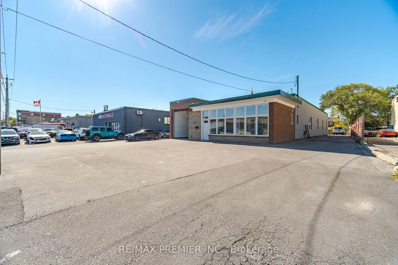 34, Rivalda, Humbermede, Toronto