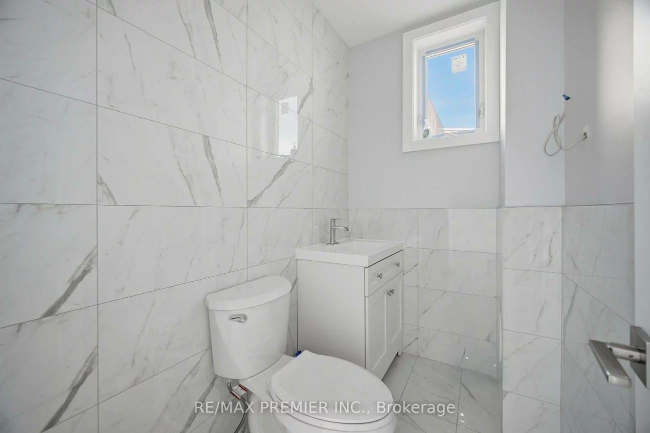34, Rivalda, Humbermede, Toronto