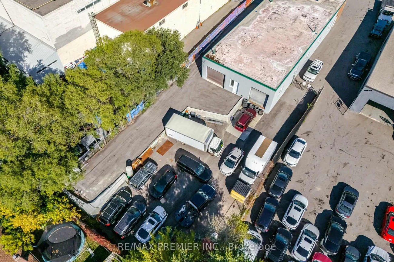 34, Rivalda, Humbermede, Toronto