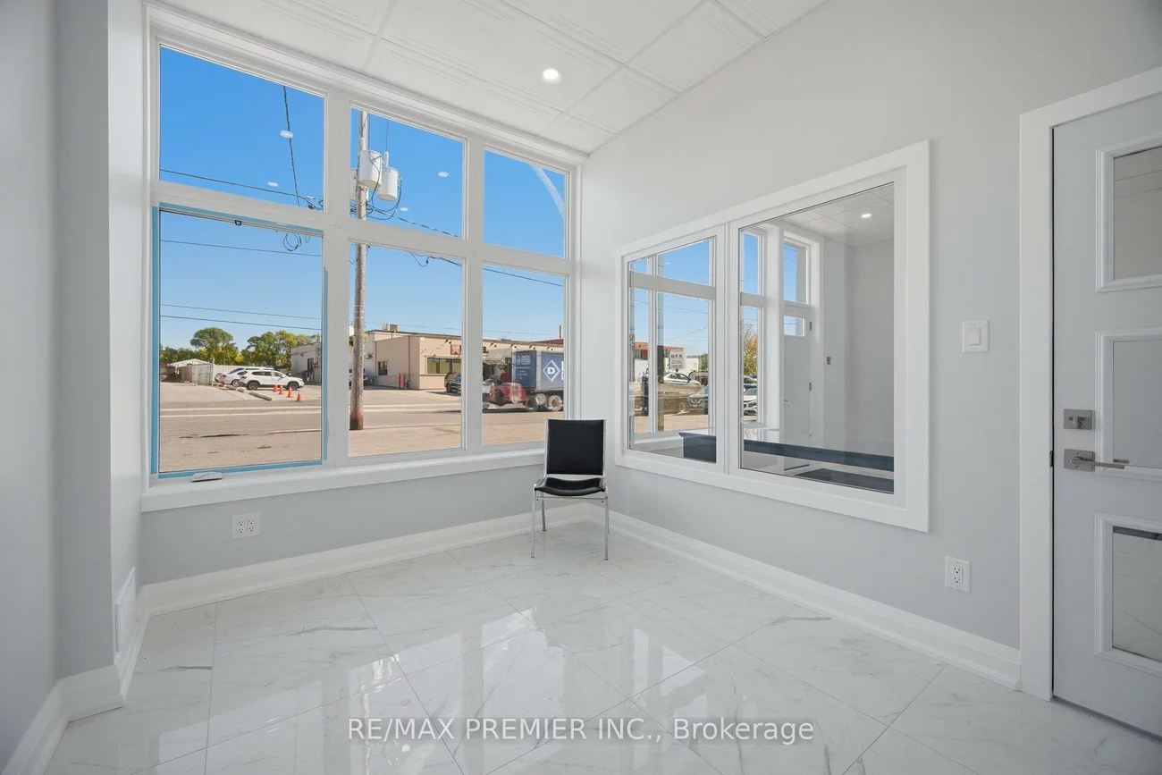 34, Rivalda, Humbermede, Toronto