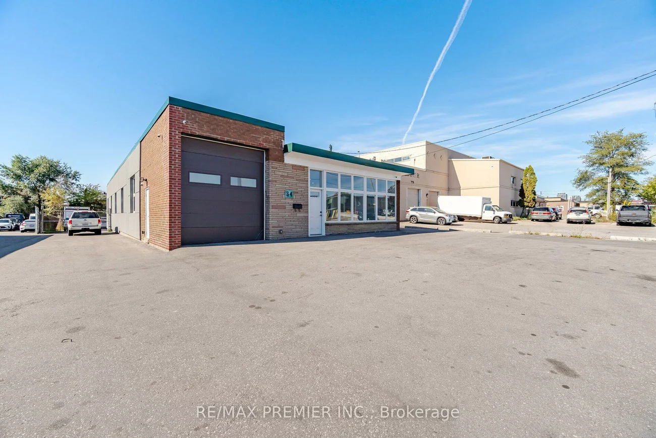 34, Rivalda, Humbermede, Toronto