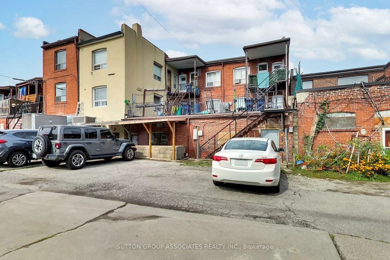 1181-1183, St Clair, Corso Italia-Davenport, Toronto