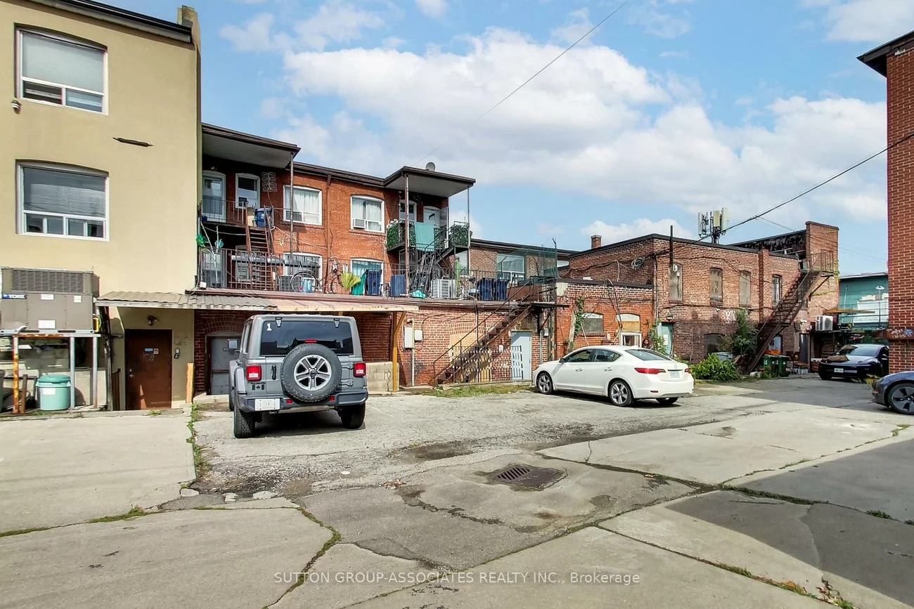 1181-1183, St Clair, Corso Italia-Davenport, Toronto