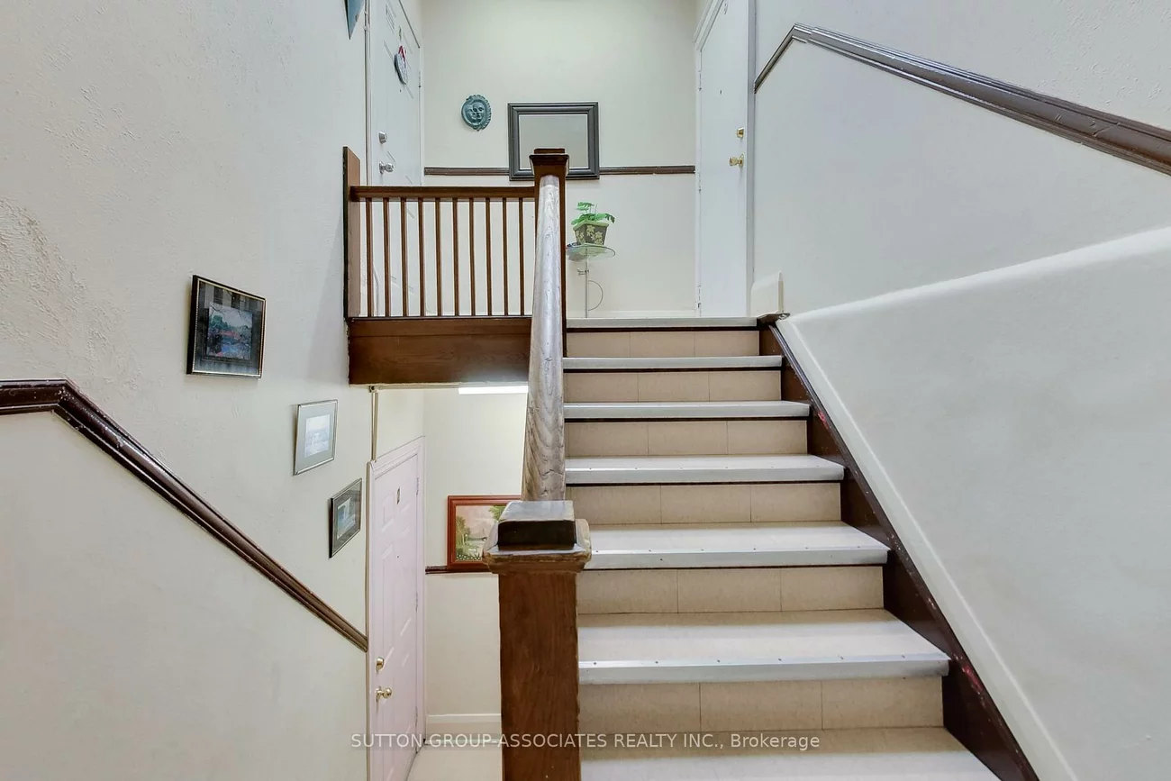 1181-1183, St Clair, Corso Italia-Davenport, Toronto