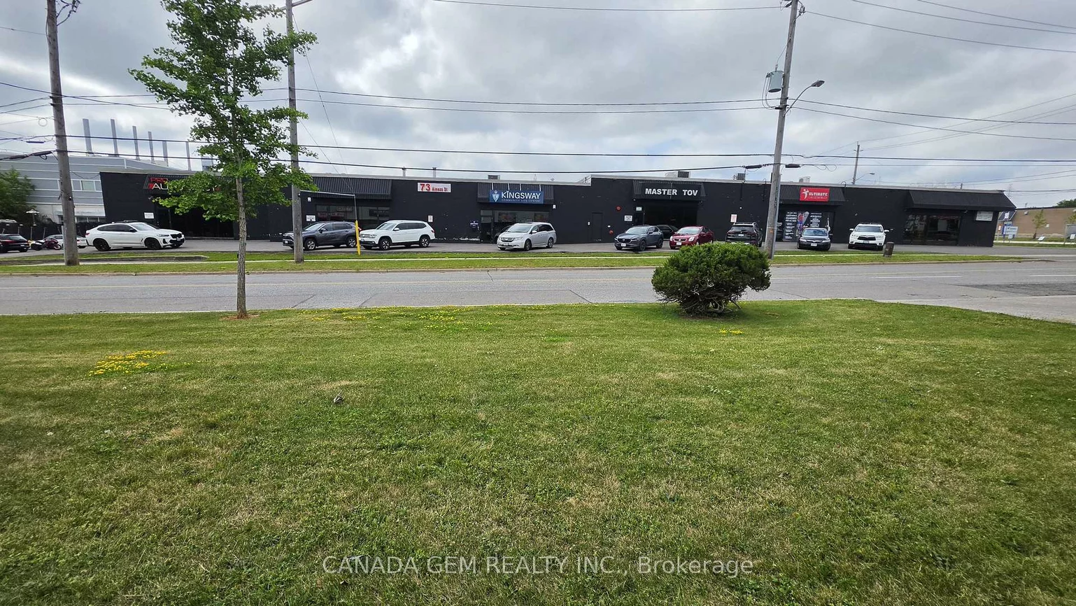 73, Alness, York University Heights, Toronto