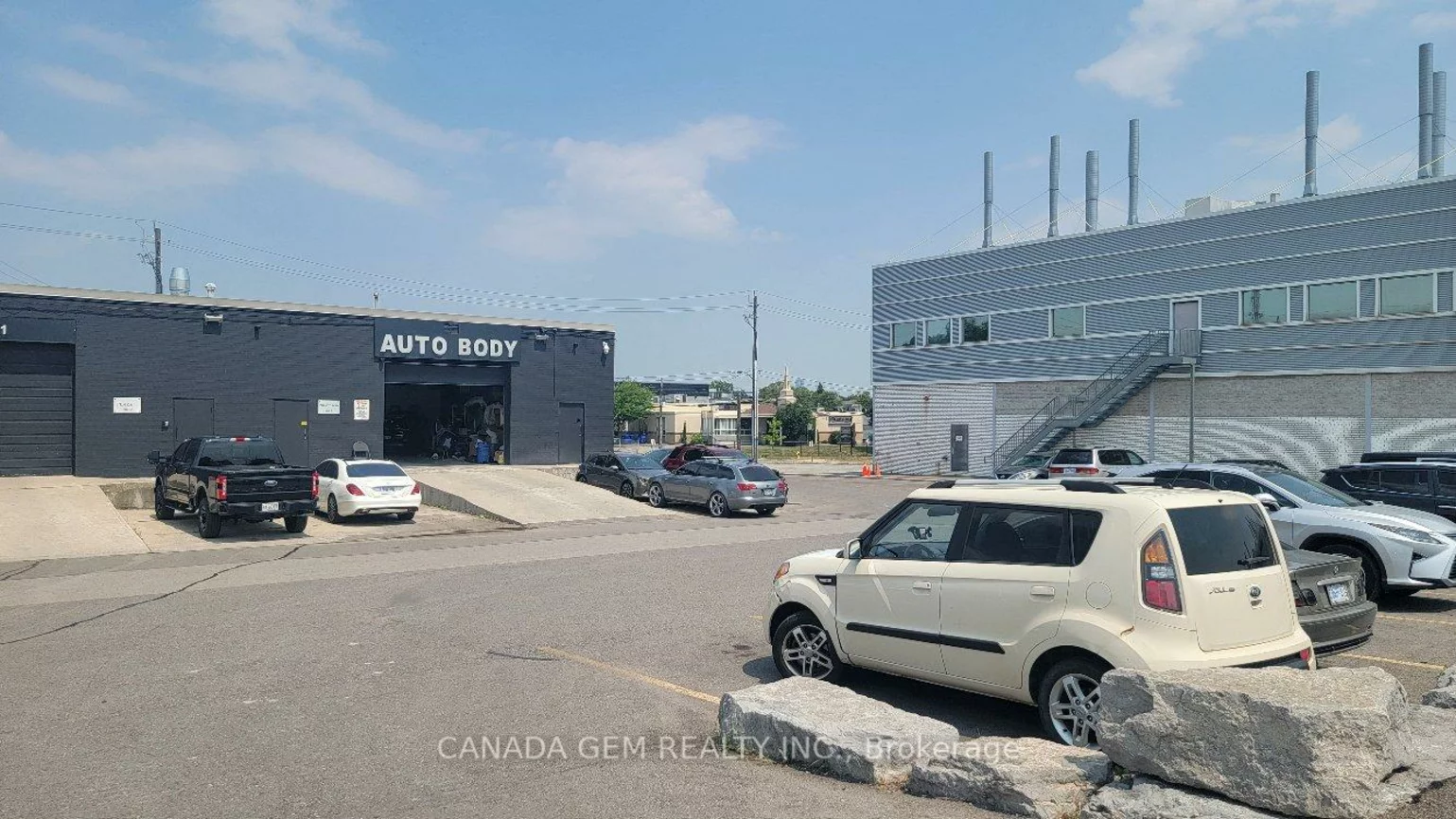 73, Alness, York University Heights, Toronto