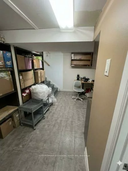 2595, Eglinton, Keelesdale-Eglinton West, Toronto