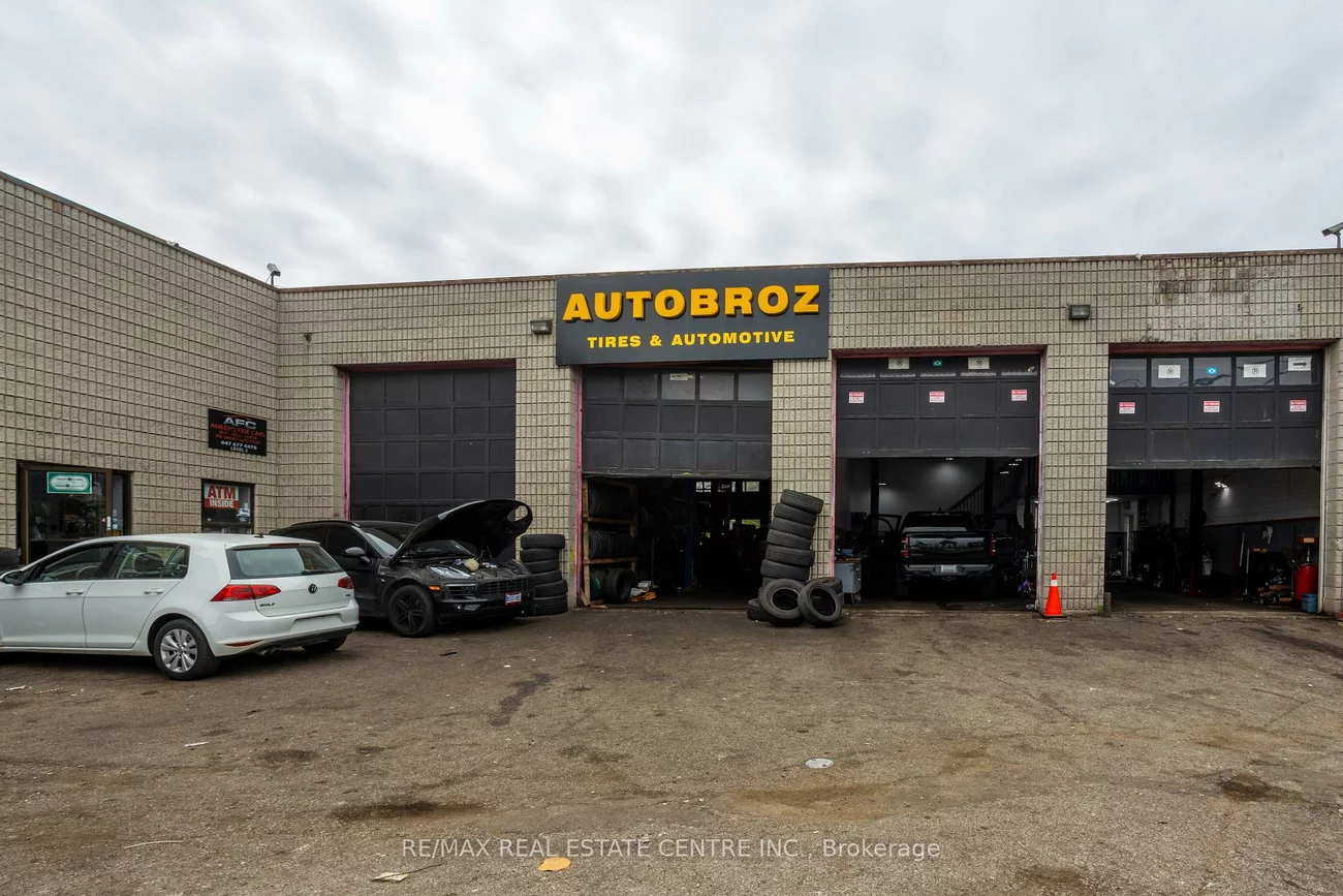 1000, Weston, Mount Dennis, Toronto