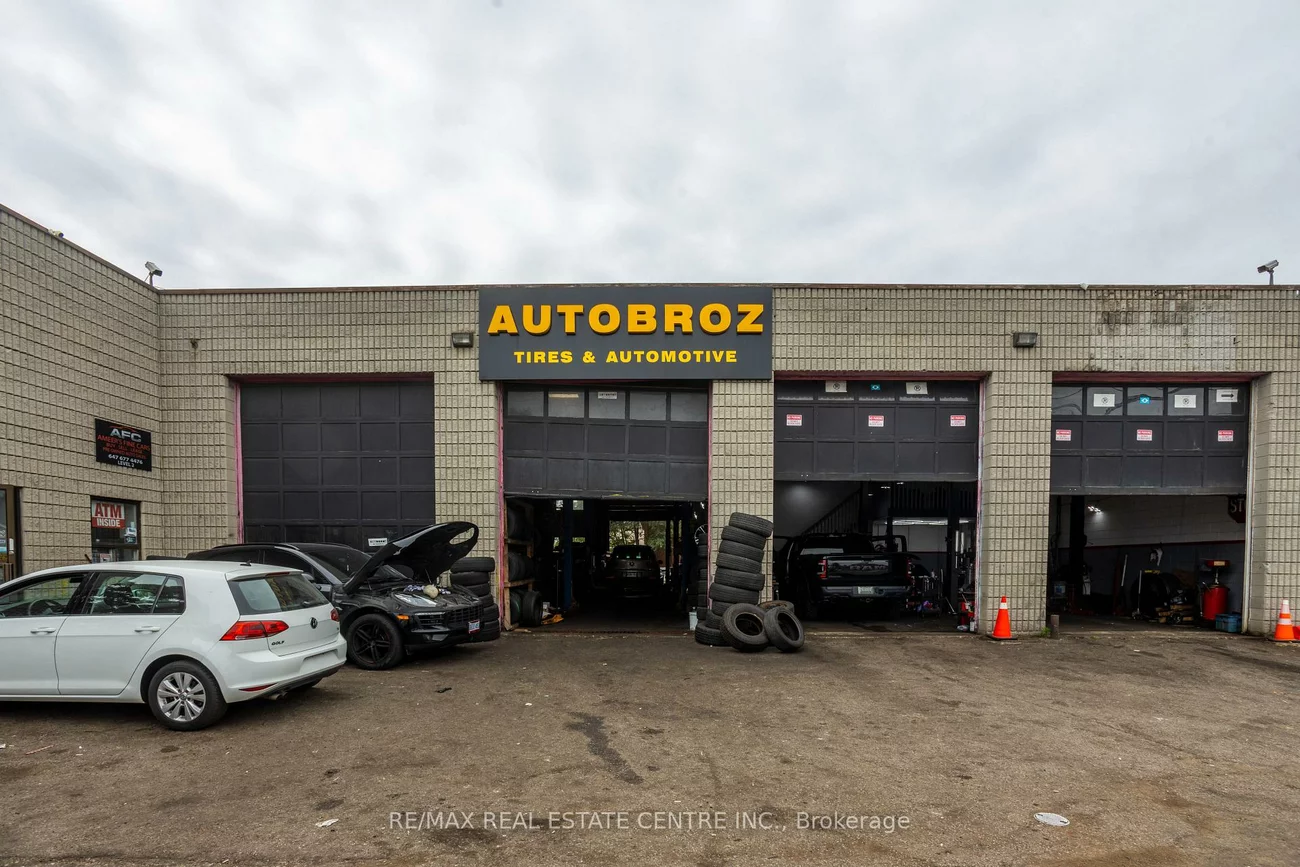 1000, Weston, Mount Dennis, Toronto