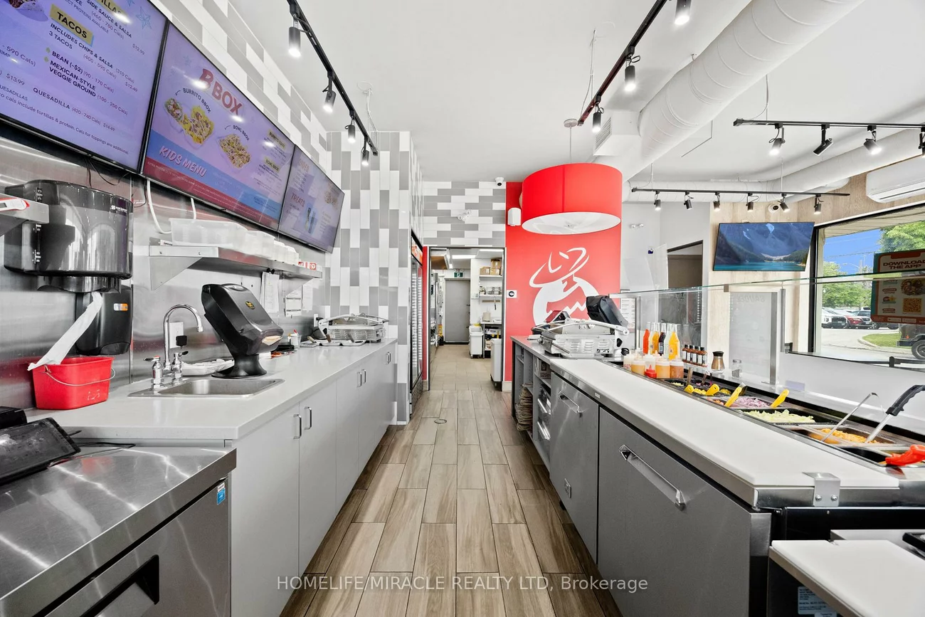 2600, Weston, Humberlea-Pelmo Park W4, Toronto