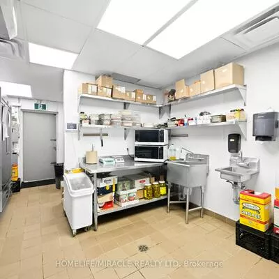 Commercial for sale, 2600, Weston, Humberlea-Pelmo Park W4, Toronto