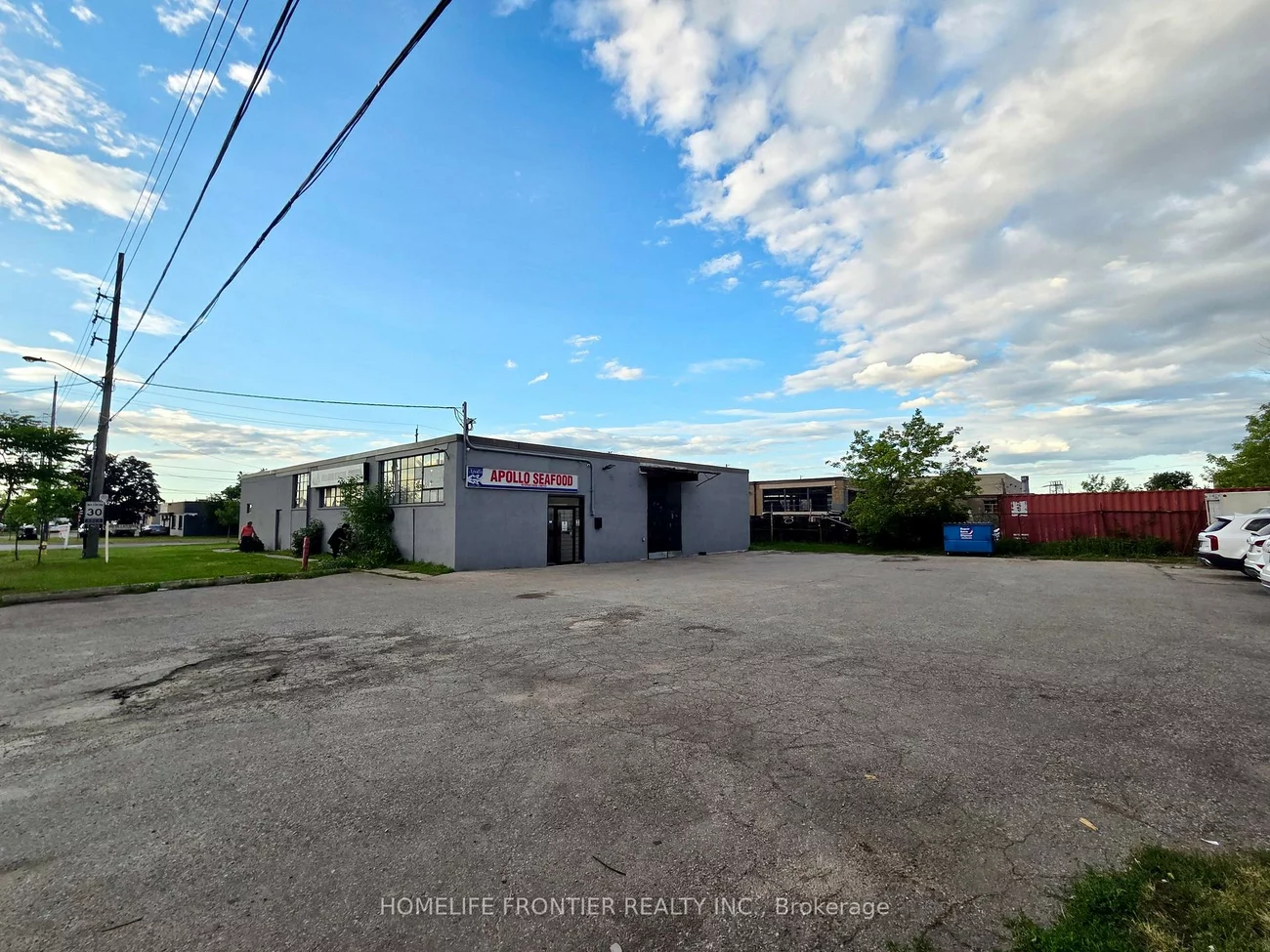 13, Racine, West Humber-Clairville, Toronto