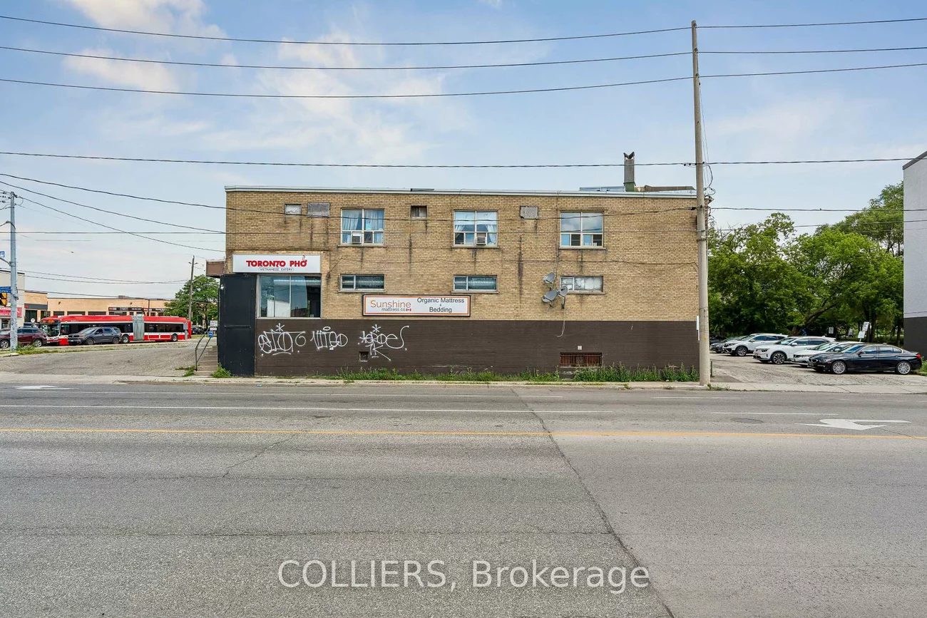 2473, Dufferin, Briar Hill-Belgravia, Toronto