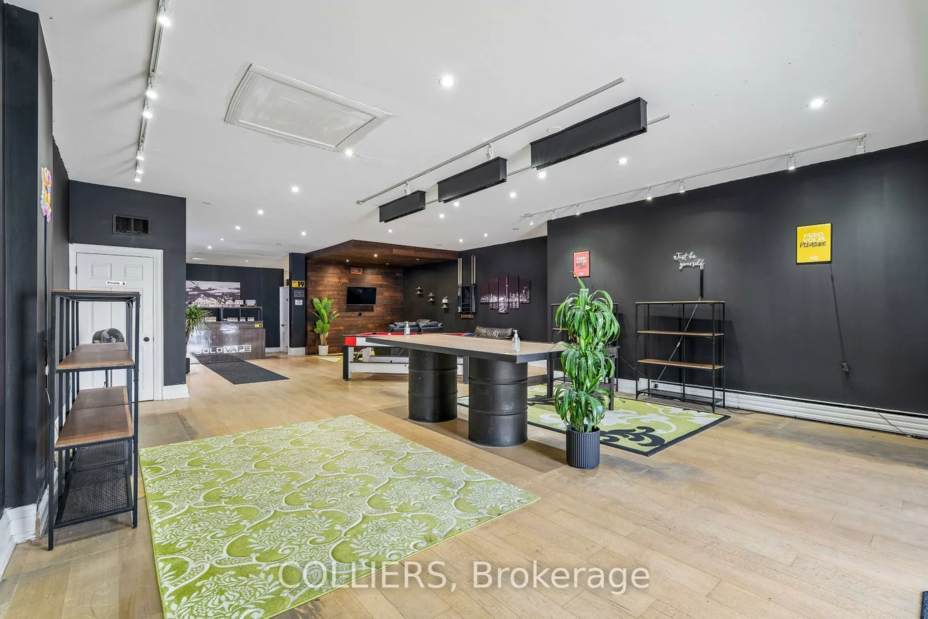 2473, Dufferin, Briar Hill-Belgravia, Toronto