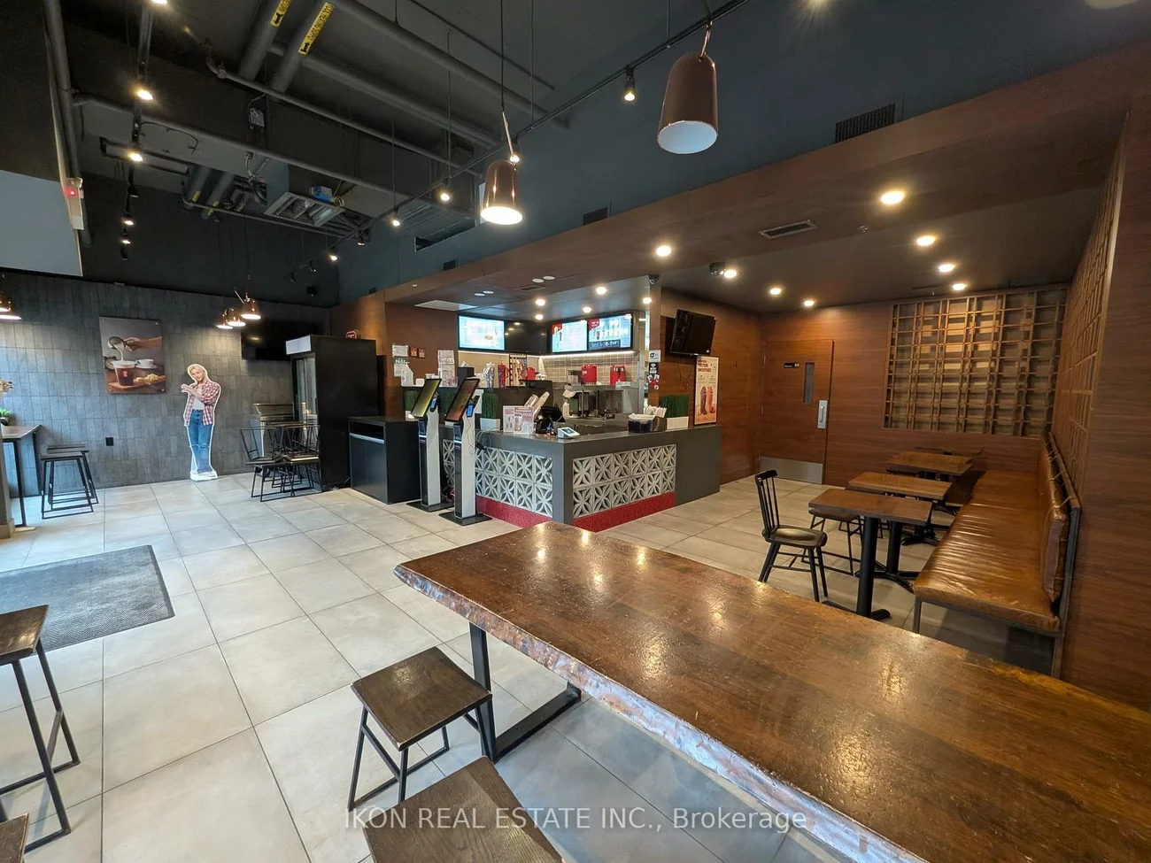 95, The Pond, York University Heights, Toronto