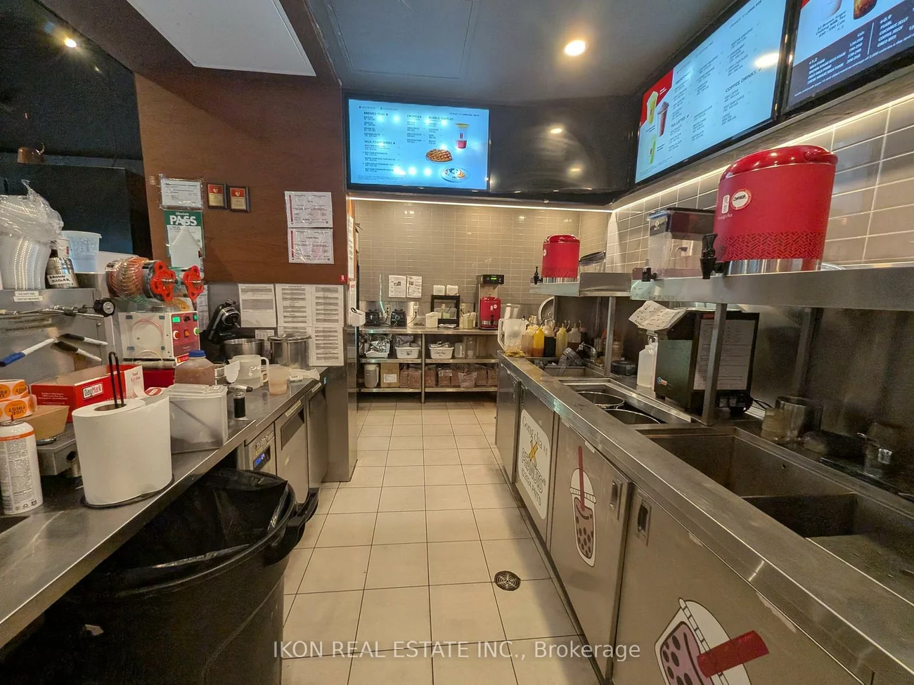 95, The Pond, York University Heights, Toronto