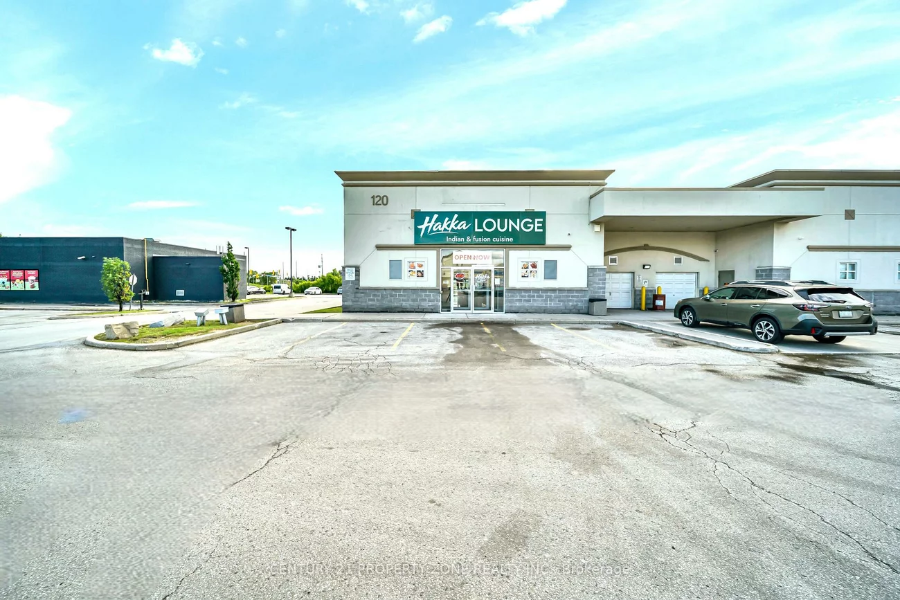 120, Queen Plate, West Humber-Clairville, Toronto