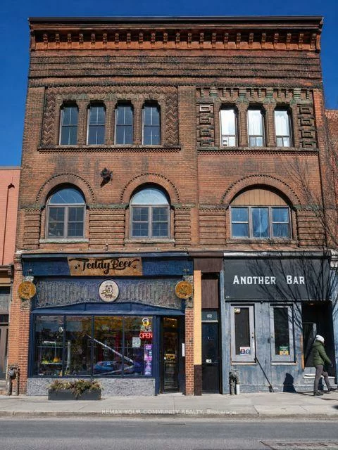 928, Bloor, Dovercourt-Wallace Emerson-Junction, Toronto
