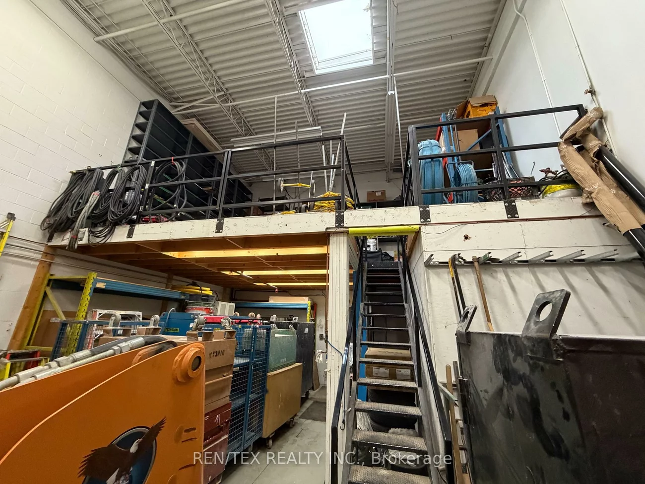 42, Steinway, West Humber-Clairville, Toronto