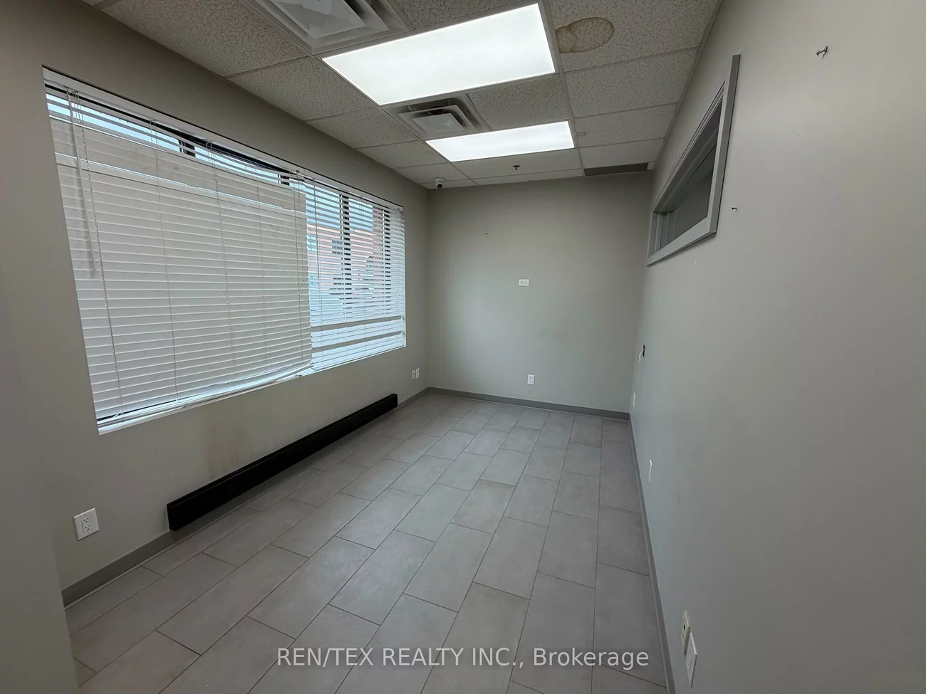42, Steinway, West Humber-Clairville, Toronto