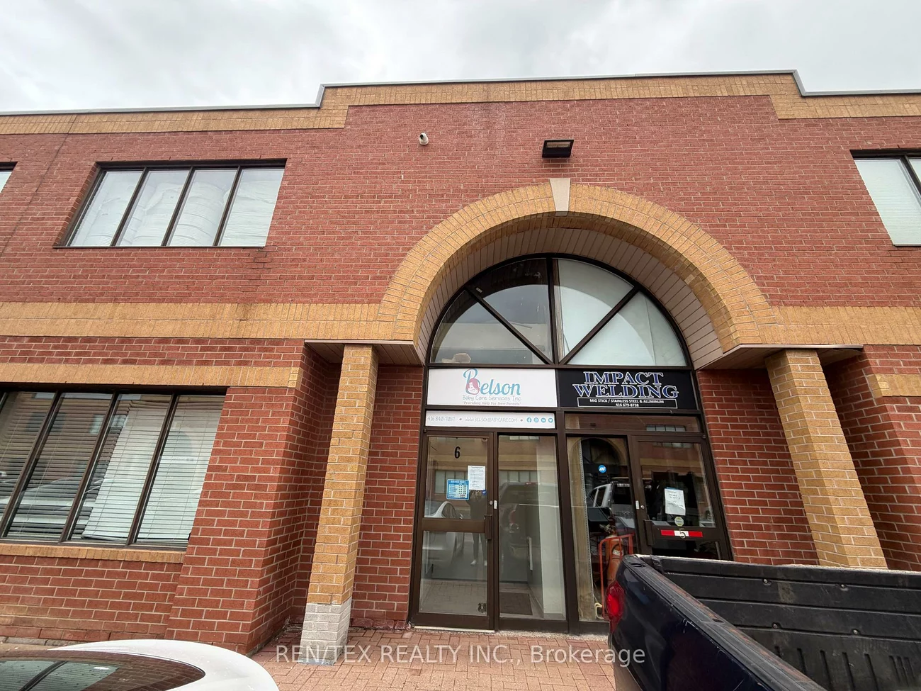 42, Steinway, West Humber-Clairville, Toronto