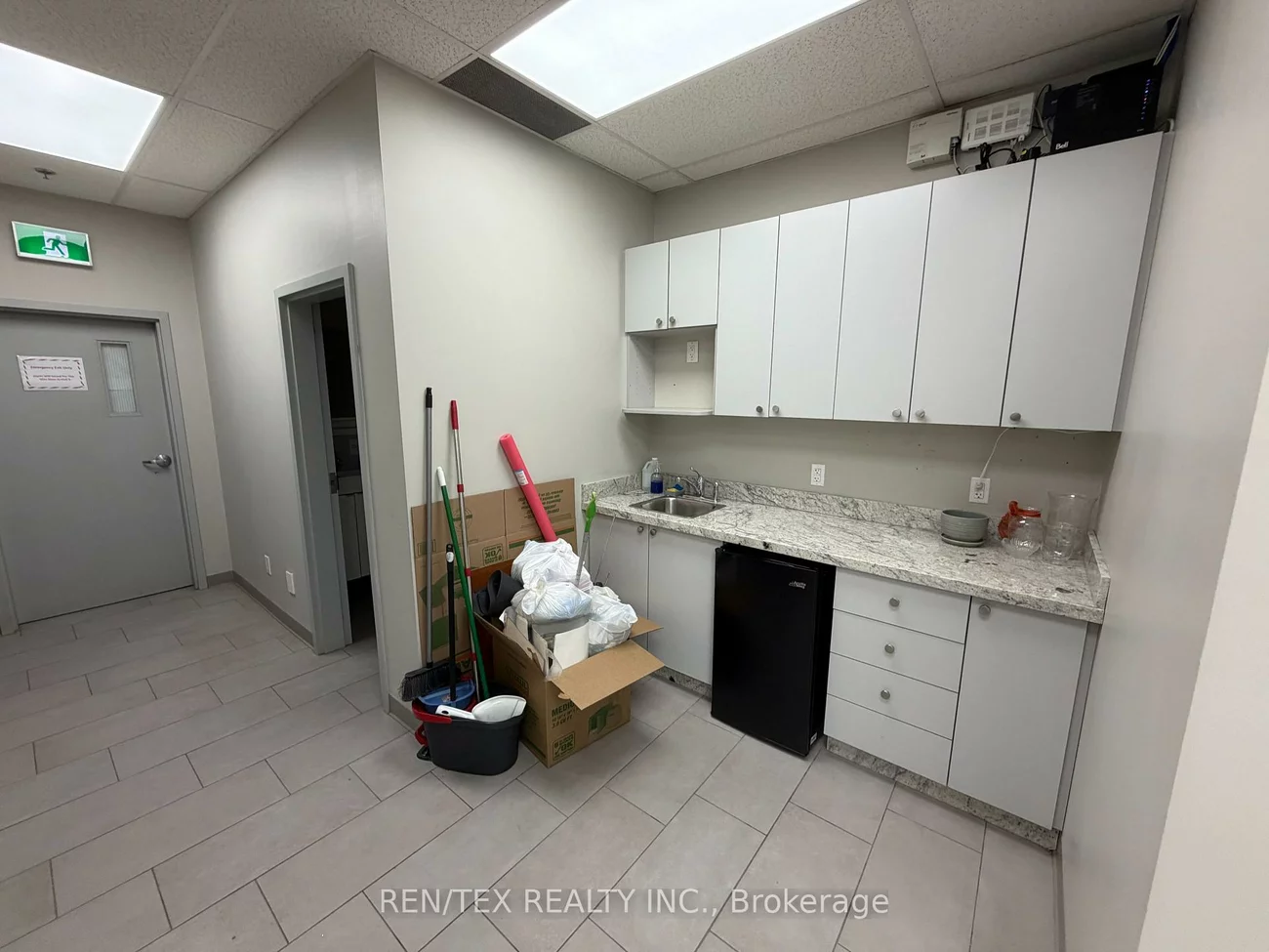 42, Steinway, West Humber-Clairville, Toronto