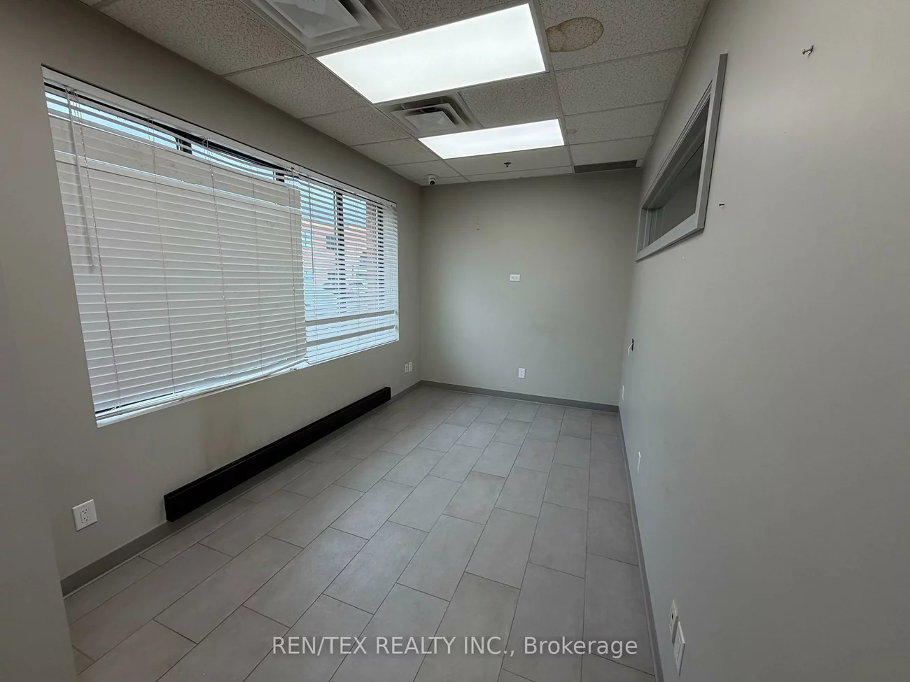 42, Steinway, West Humber-Clairville, Toronto