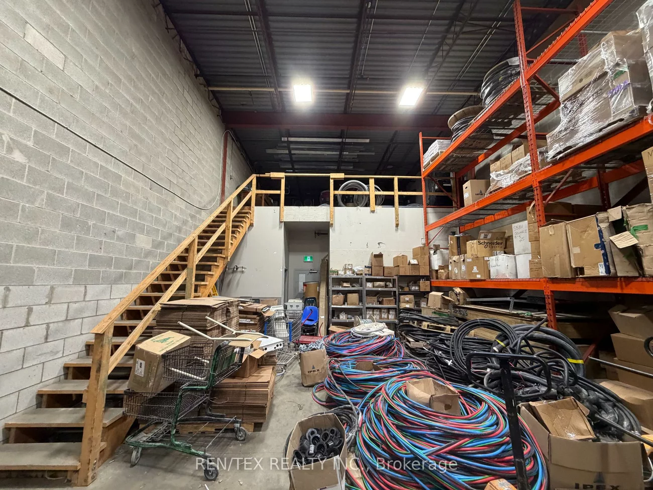 42, Steinway, West Humber-Clairville, Toronto