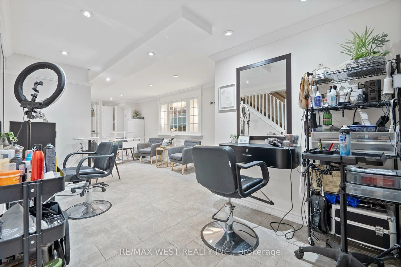 578, Marlee, Yorkdale-Glen Park, Toronto